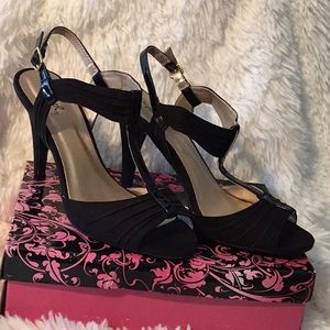 Qupid - Black Suede 4” Heels - Size 8.5